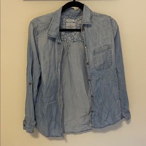 Women’s Boyfriend Fit Jean Shirt